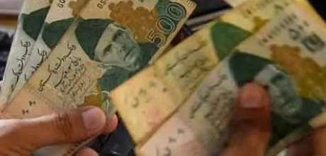 Salaried class pays Rs633bn in income tax, emerges as Pakistan's largest contributor