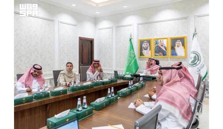 أمير منطقة الجوف يرأس الاجتماع الثاني للجنة تسويق الاستثمارات ويستعرض أبرز إنجازاتها