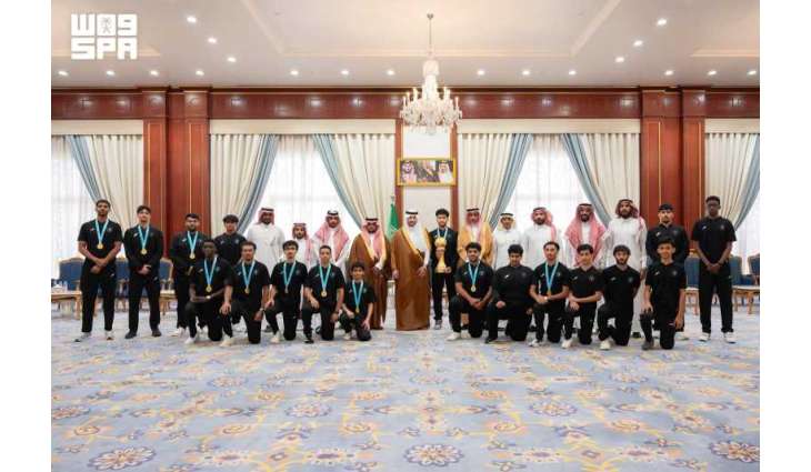 نائب أمير المدينة المنورة يستقبل رئيس وأعضاء نادي رضوى الرياضي