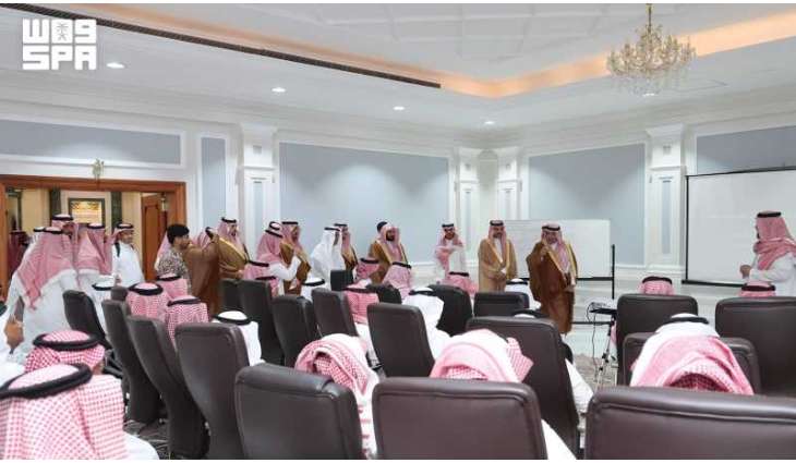 خلال جولته في المعرض التوعوي عن المخدرات.. أمير نجران: التوعية بأضرارها مسؤولية مجتمعية تبدأ من الأسرة