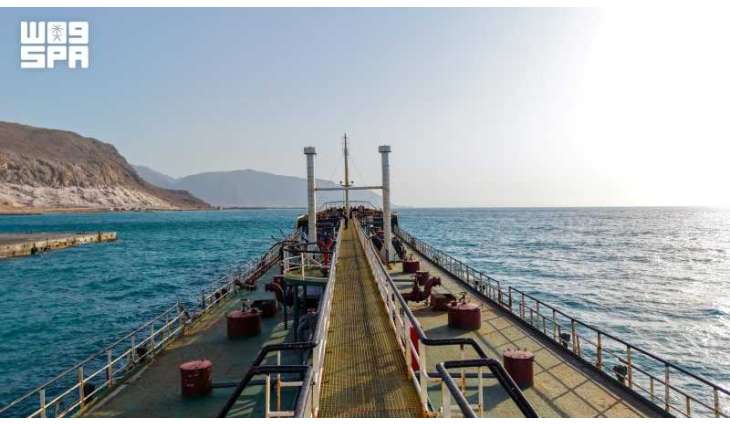 سقطرى تستقبل 7500 طن من الديزل عبر البرنامج السعودي لتنمية وإعمار اليمن