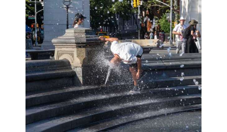 Record heatwave sweeps eastern United States