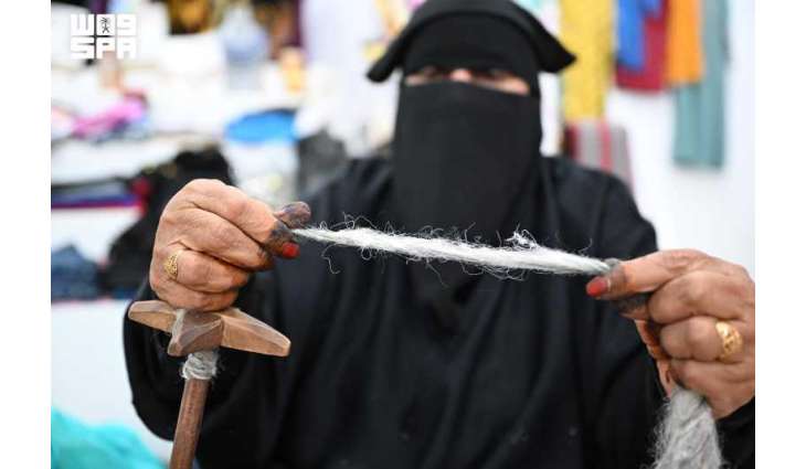 Traditional Carding, Spindle Tools Sustain Tabuk's Sadu Weaving Heritage