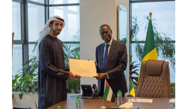 Prime Minister of Senegal receives written message from UAE President during meeting with Shakhboot bin Nahyan in Dakar