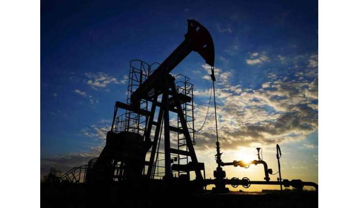 Oil rises over 1% on Thursday