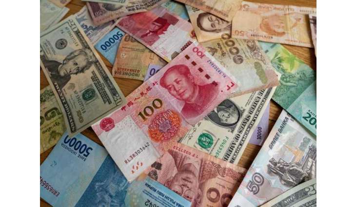 Dollar steadies, keeps yen pinned near 40-year lows