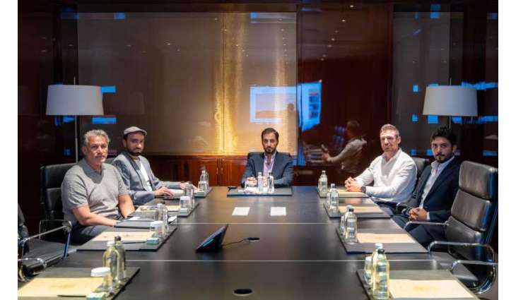  راشد بن حميد يبحث مع شركة 