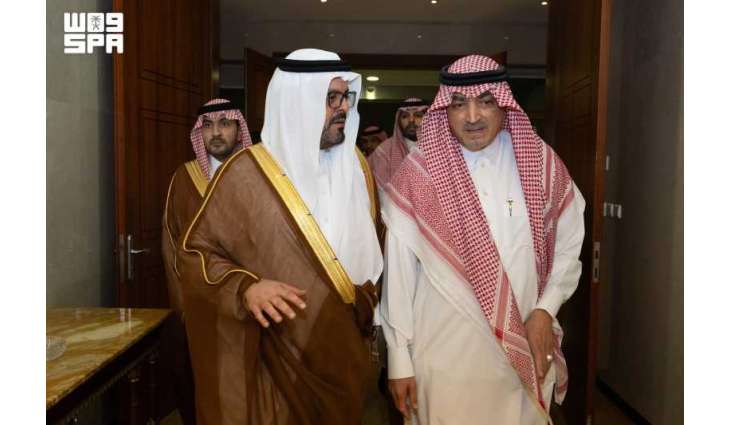 نائب أمير منطقة مكة المكرمة يقدم التعازي لأسرة الصيرفي