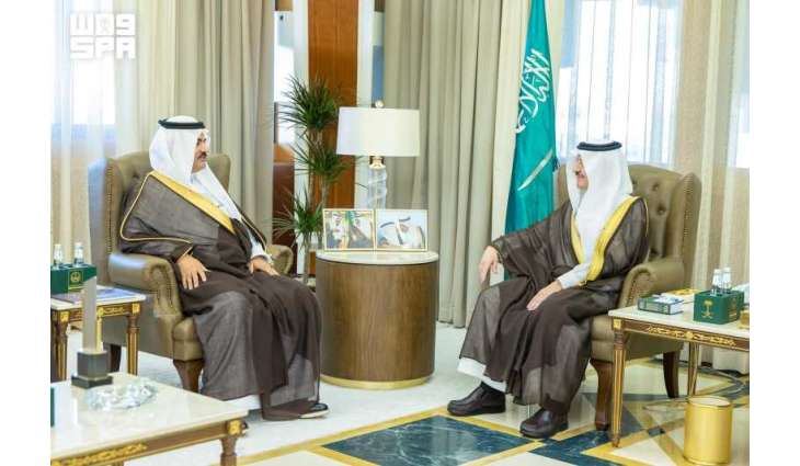 أمير المنطقة الشرقية يطّلع على منجزات غرفة حفر الباطن ومبادراتها لدعم قطاع الأعمال بالمحافظة