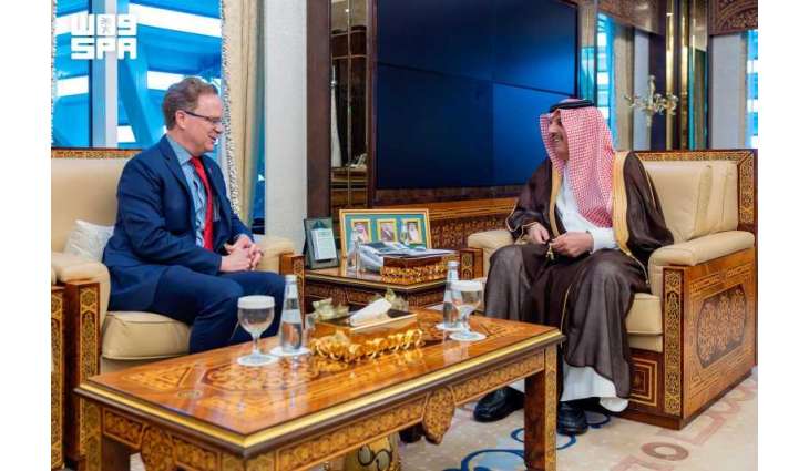 نائب وزير الداخلية المُكلف يستقبل سفير كندا لدى المملكة