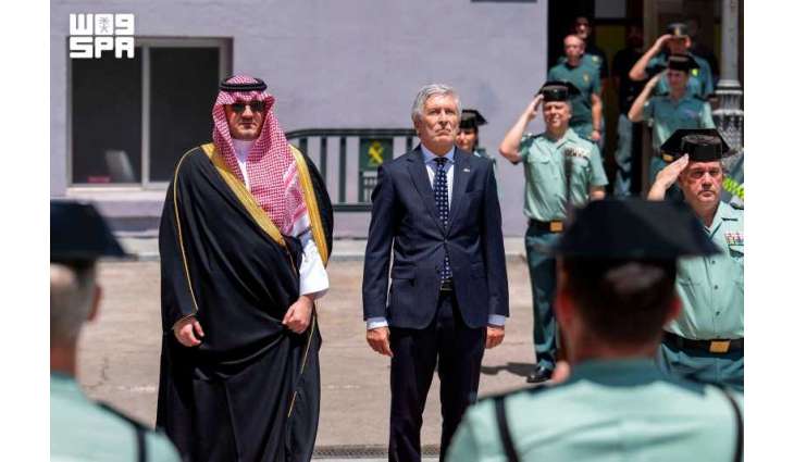 الأمير عبدالعزيز بن سعود يزور المقر الرئيس للحرس المدني الإسباني