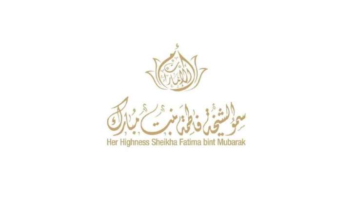 نيابة عن الشيخة فاطمة.. خولة السويدي تقدم واجب العزاء إلى الشيخة موزا بنت ناصر في وفاة حمد بن خليفة
