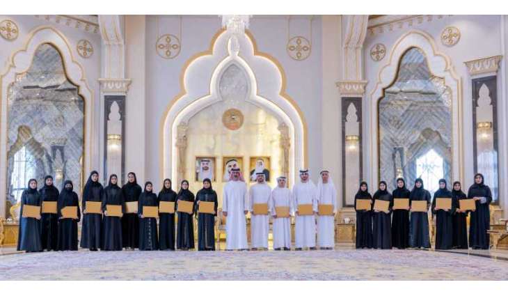 Ammar bin Humaid receives Ajman’s Secondary School top students
