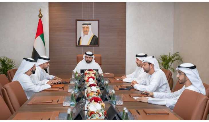 Mohammed Al Sharqi reviews Fujairah Chamber's annual report, future projects