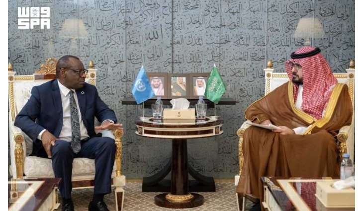 وزير الاقتصاد والتخطيط يجتمع مع الأمين التنفيذي للجنة الاقتصادية لأفريقيا التابعة للأمم المتحدة