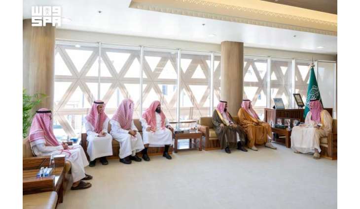 الأمير راكان بن سلمان يستقبل الفائزين بمسابقة أمير منطقة الرياض لحفظ القرآن الكريم