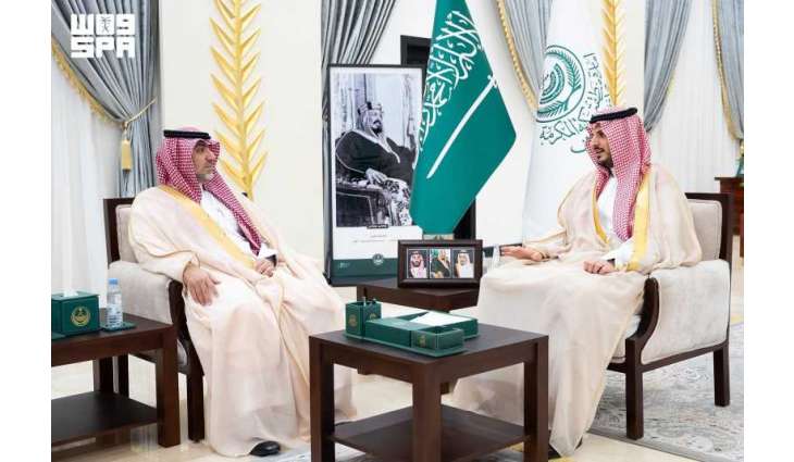 محافظ الطائف يستقبل المدير التنفيذي لهيئة الغذاء والدواء بالمنطقة الغربية