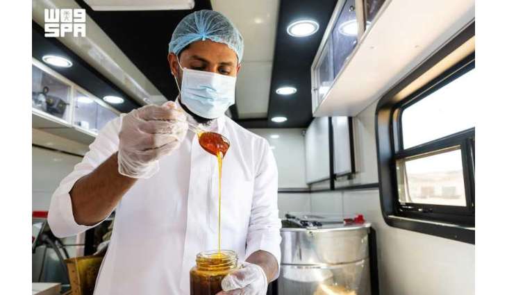 فرع وزارة البيئة بمنطقة تبوك يعلن بدء جولات الوحدة المتنقلة لفرز وتعبئة العسل