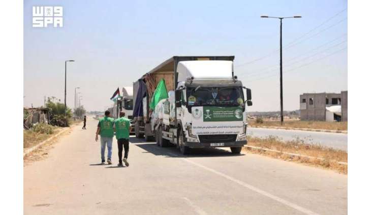 New KSrelief Humanitarian Aid Convoy Arrives in Gaza Strip