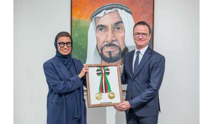 رئيس الدولة يمنح سفير بلجيكا وسام الاستقلال من الطبقة الأولى