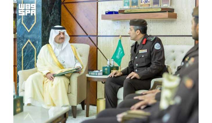أمير الشرقية يطّلع على جهود القوة الخاصة للأمن البيئي بالمنطقة