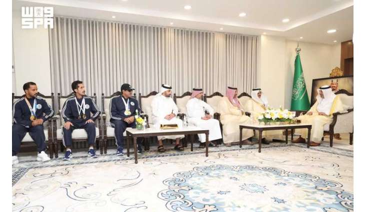 الأمير جلوي بن عبدالعزيز يهنئ نادي نجران لذوي الإعاقة بتحقيق كأس دوري الدرجة الأولى
