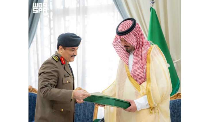 أمير المدينة المنورة يستقبل مدير شرطة المنطقة