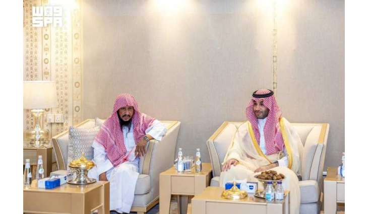 نائب أمير الجوف يعزّي الزهراني في وفاة ابنه