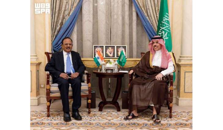 Foreign Minister Receives India's National Security Advisor