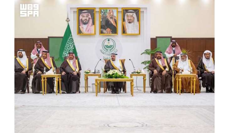 أمير القصيم يزور محافظة عنيزة ويؤكّد أهمية الاستثمار في تعزيز التنمية