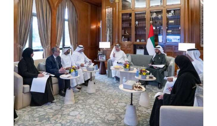 حمدان بن زايد يستقبل وفدا من قطارات الاتحاد.. ويوجه بإطلاق محطتي مدينة زايد وليوا للركاب في 30 نوفمبر 2026