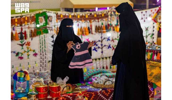 الأركان التراثية في سوق المزارعين بمحافظة العويقيلة تستقطب الزوار وتبرز الموروث الشعبي
