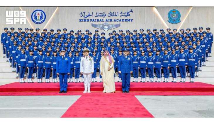 نيابة عن سمو وزير الدفاع.. سمو نائب وزير الدفاع يرعى حفل تخريج الدفعة 108 من طلبة كلية الملك فيصل الجوية