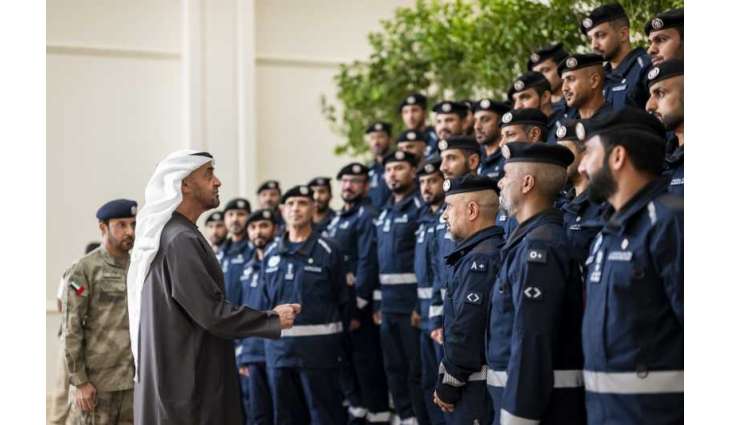 رئيس الدولة يستقبل فريق الإمارات للبحث والإنقاذ ويشيد بجهودهم الإنسانية العالمية