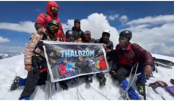 Nine-member mountaineering team conquers 6,050-metre Thalo Zom peak