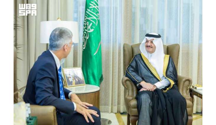 أمير المنطقة الشرقية يستقبل سفير جمهورية قبرص لدى المملكة