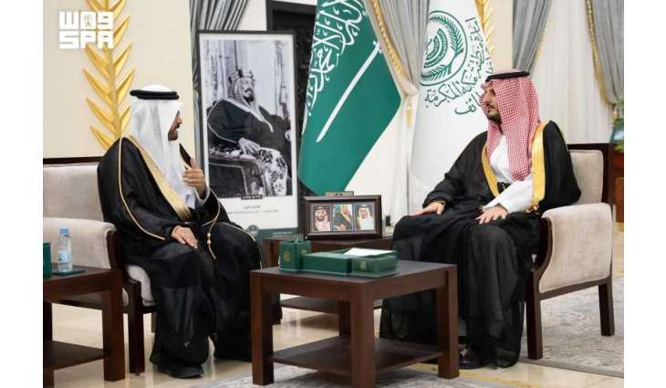 الأمير فواز بن سلطان يطّلع على مشاريع هيئة التراث بالطائف