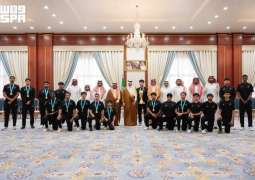 نائب أمير المدينة المنورة يستقبل رئيس وأعضاء نادي رضوى الرياضي