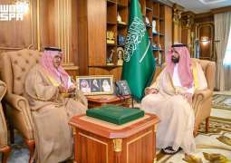أمير جازان يطّلع على التقرير السنوي لفرع وزارة التجارة بالمنطقة لعام 2025