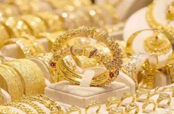 Gold prices drop by Rs2,400 per tola in Pakistan